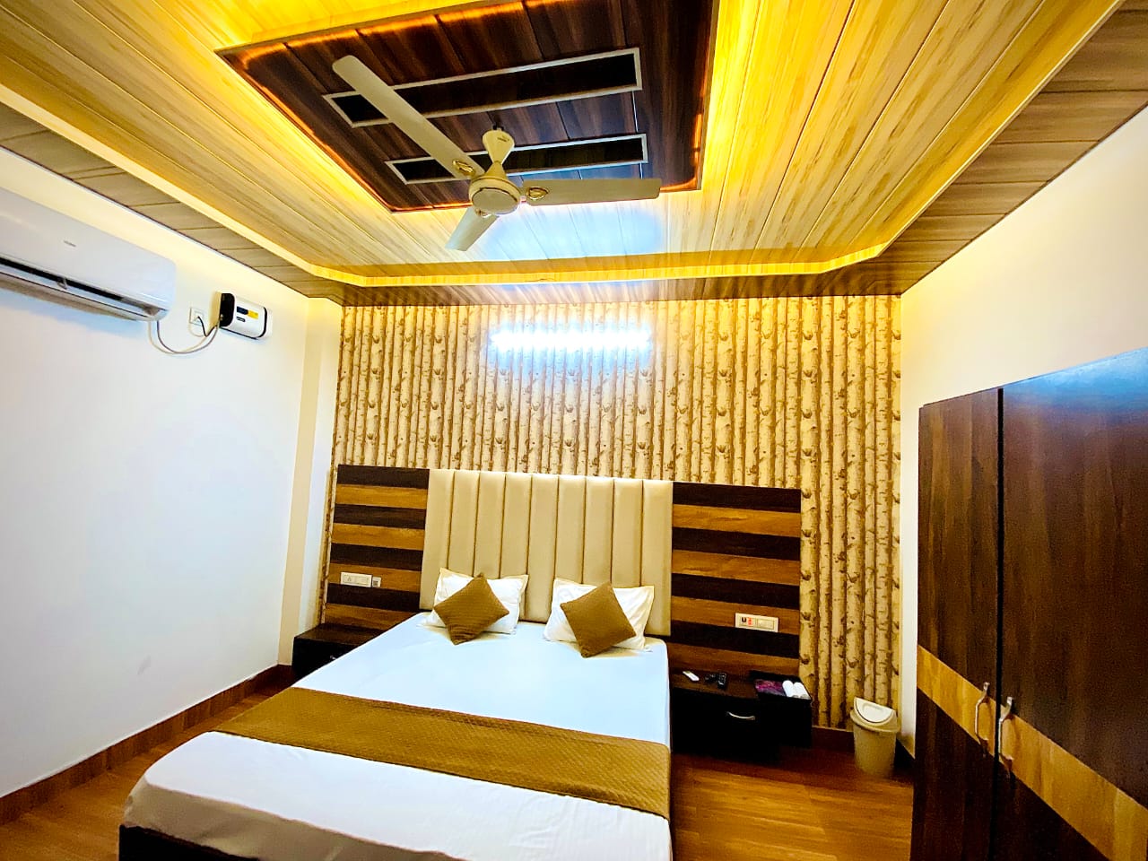 HOTEL ELITE