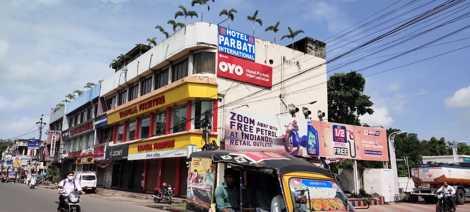 OYO 28631 Hotel Parbati International
