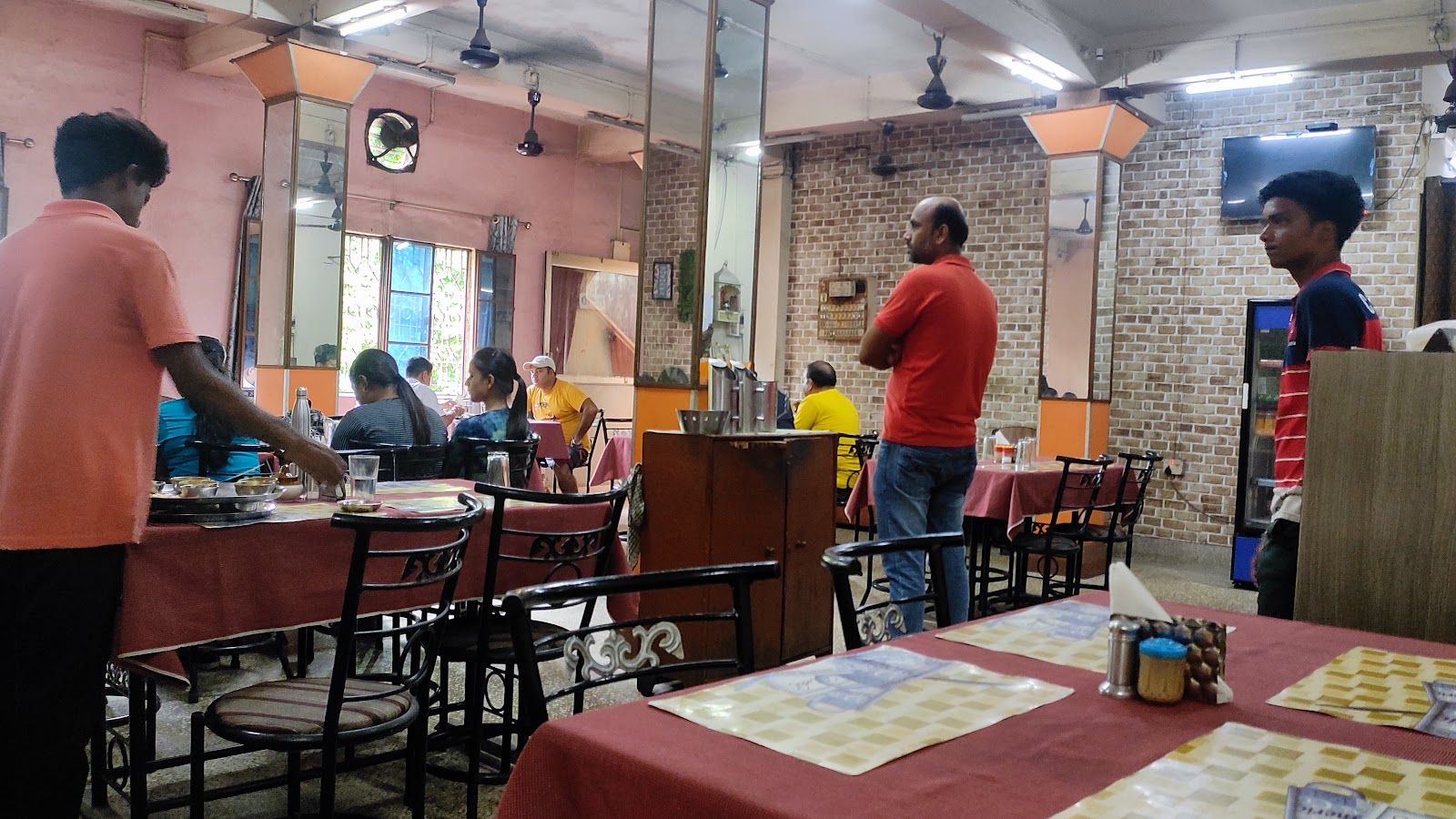 Anand Pure Veg Restaurant