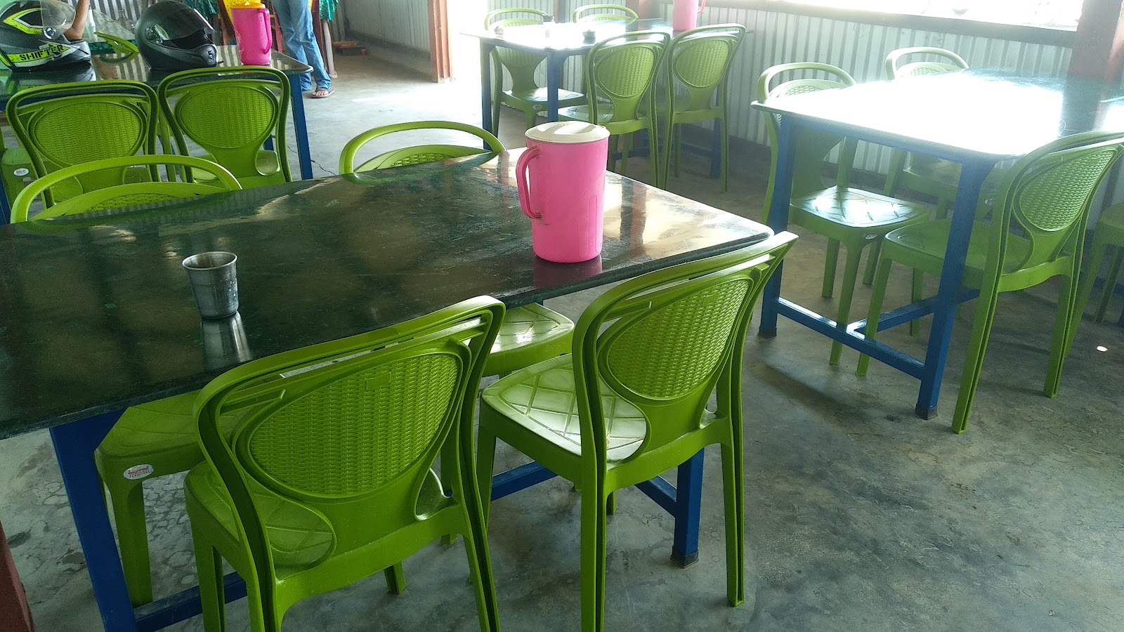 Dharitri Hotel & Restaurant