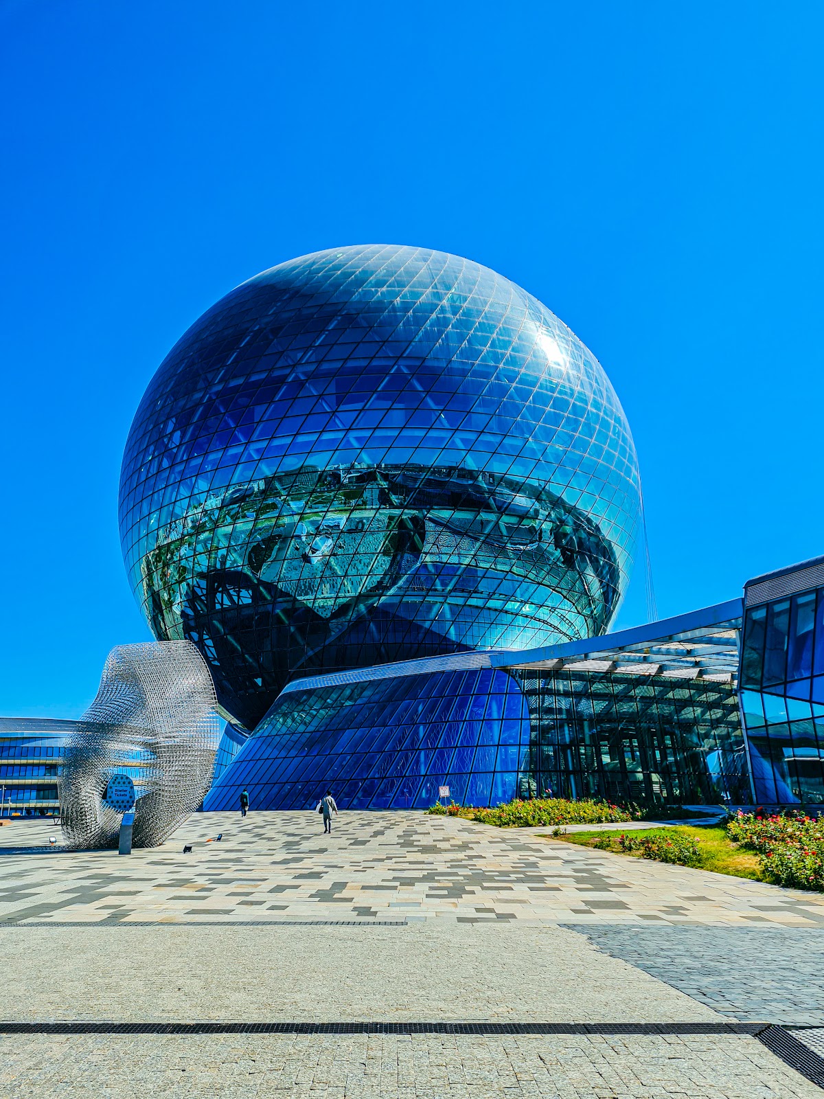 Nur Alem museum