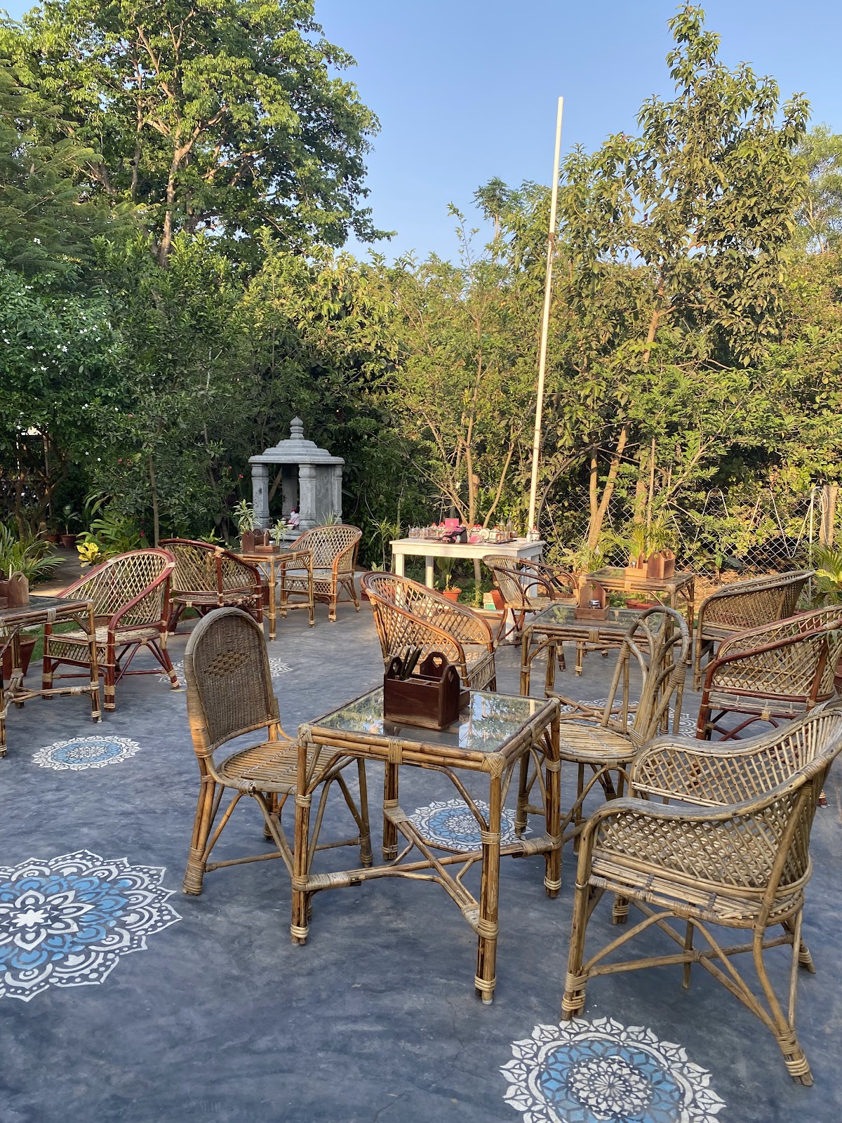 Hope cafe @Auroville Main Road