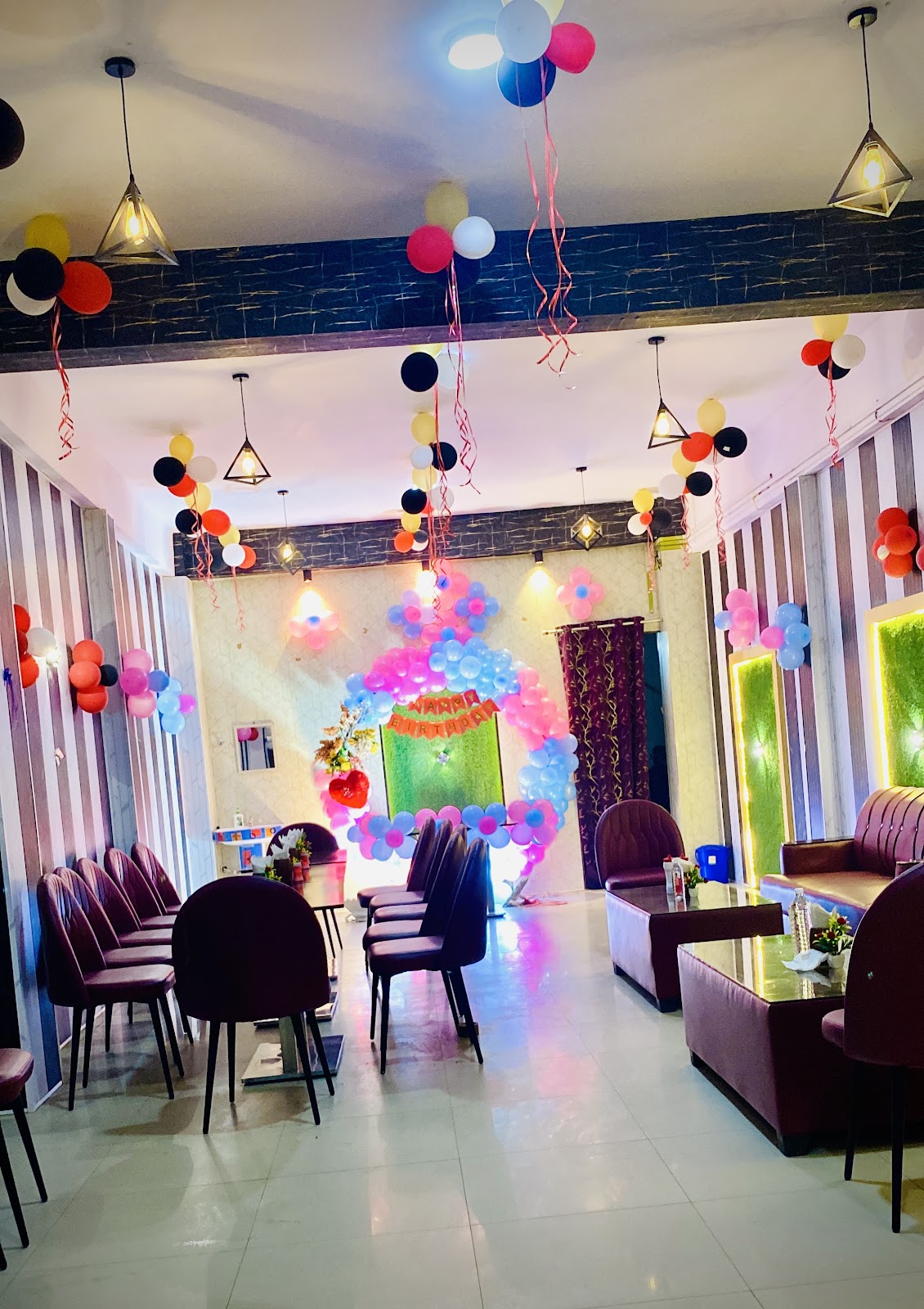 Khana Khajana family Restaurant