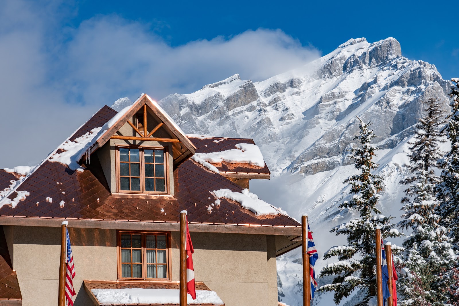 Banff Caribou Lodge & Spa