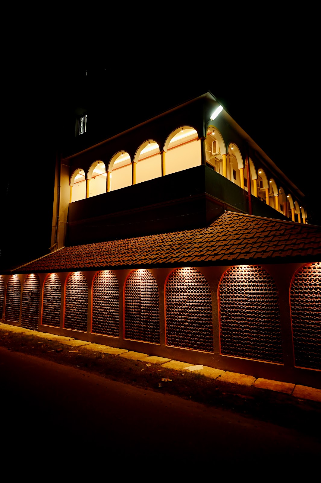 Utsav Hotel