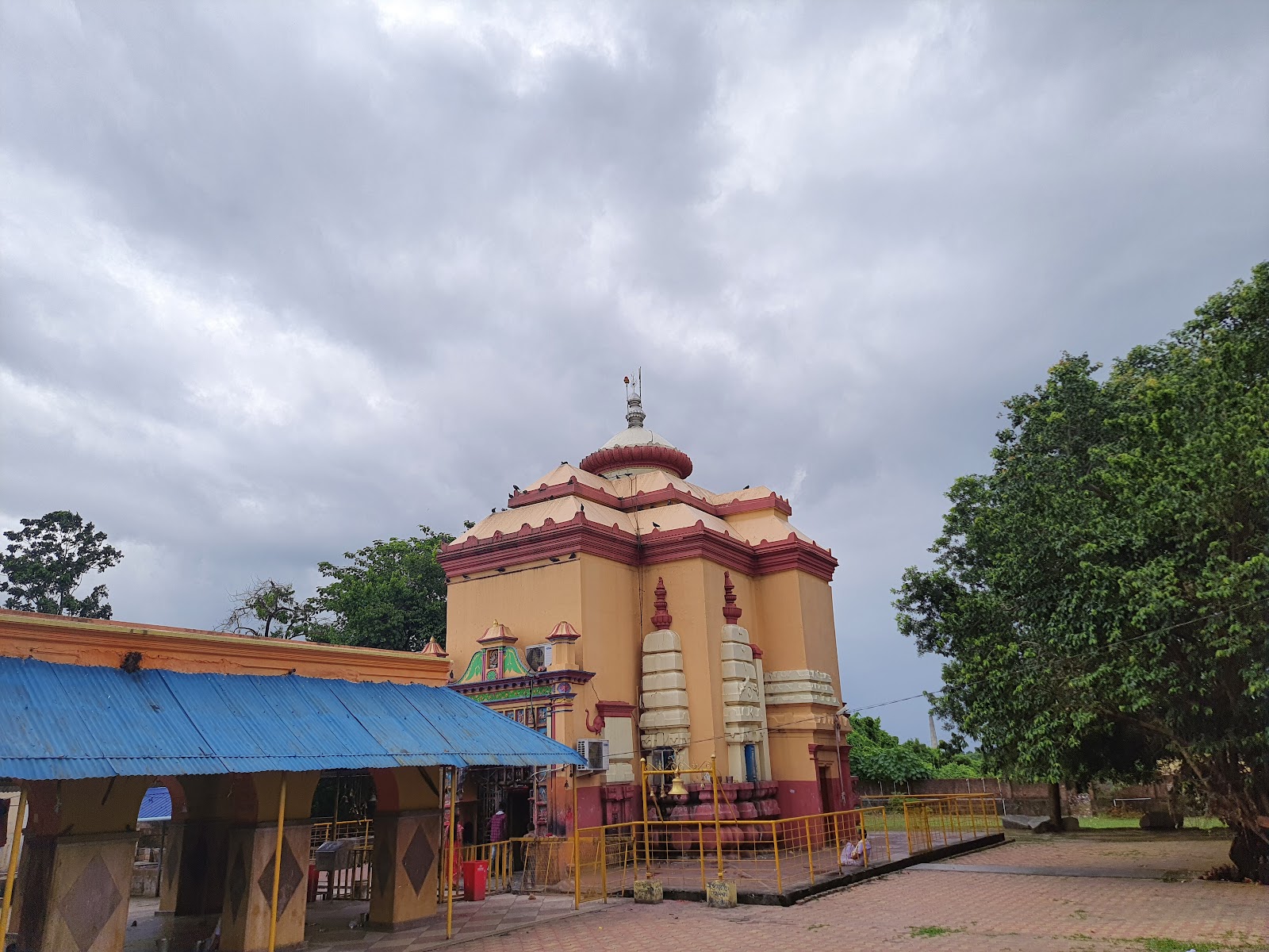 Ekteswar Shiva Temple