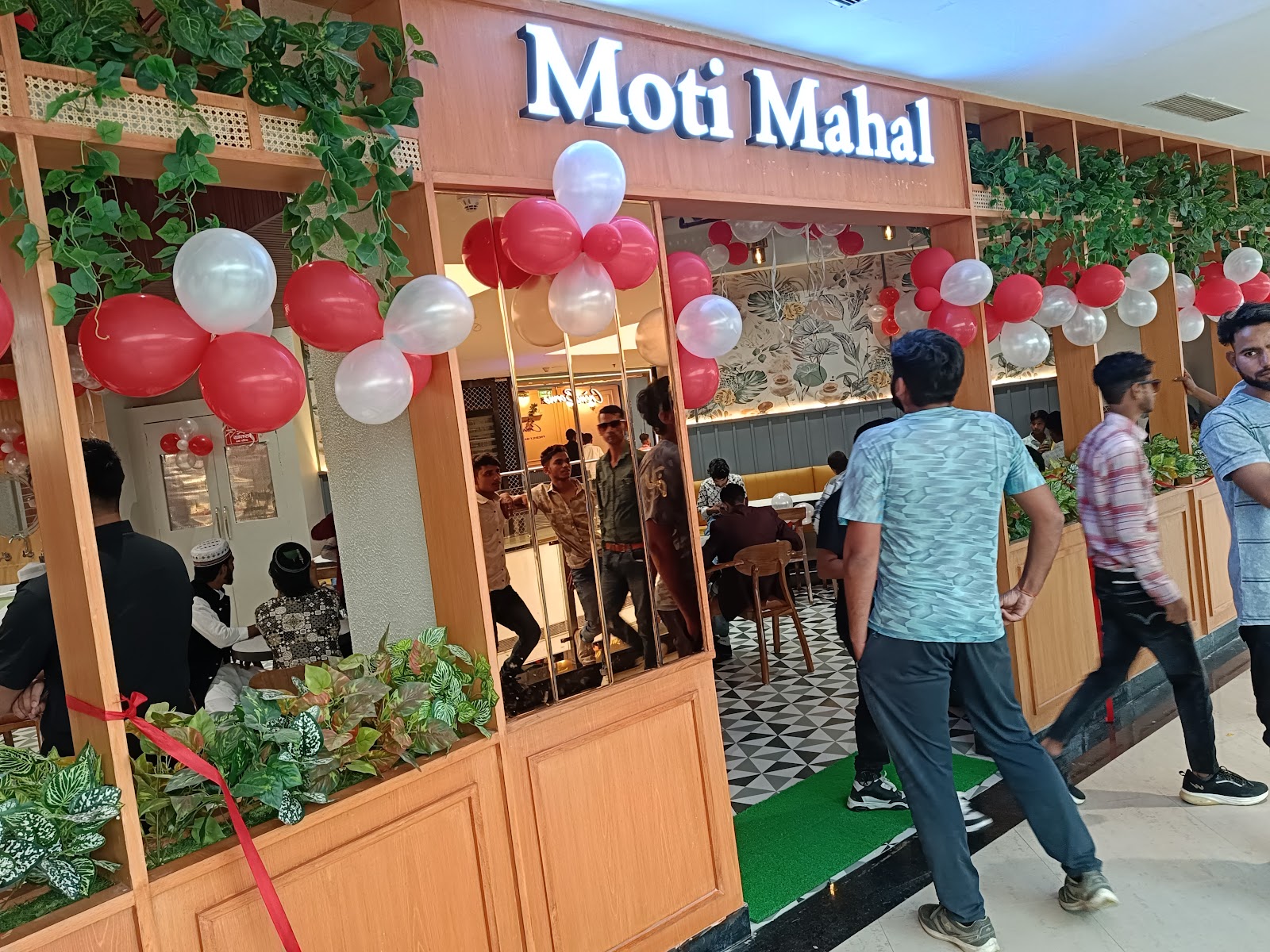 Moti Mahal Delux