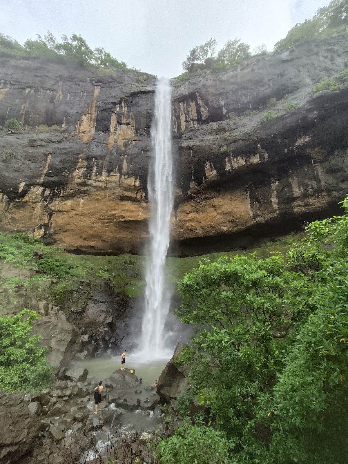 Pandavkada Falls