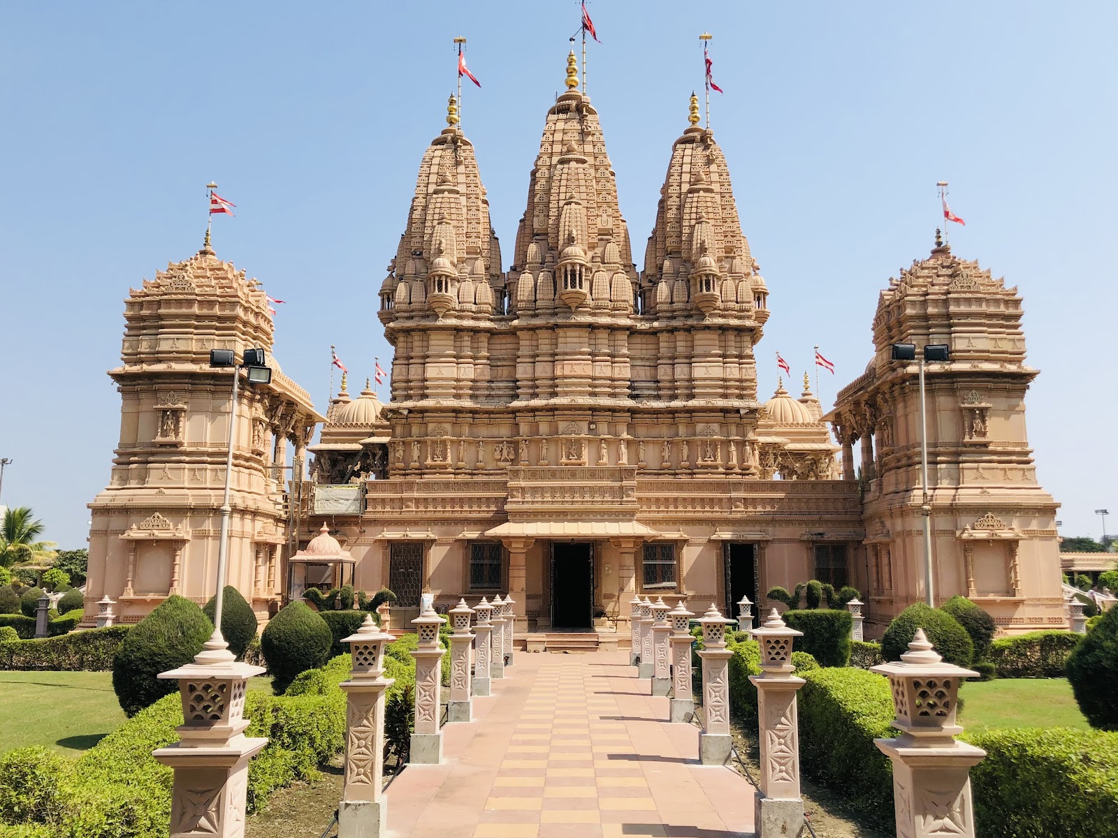 BAPS Shri Swaminarayan Mandir