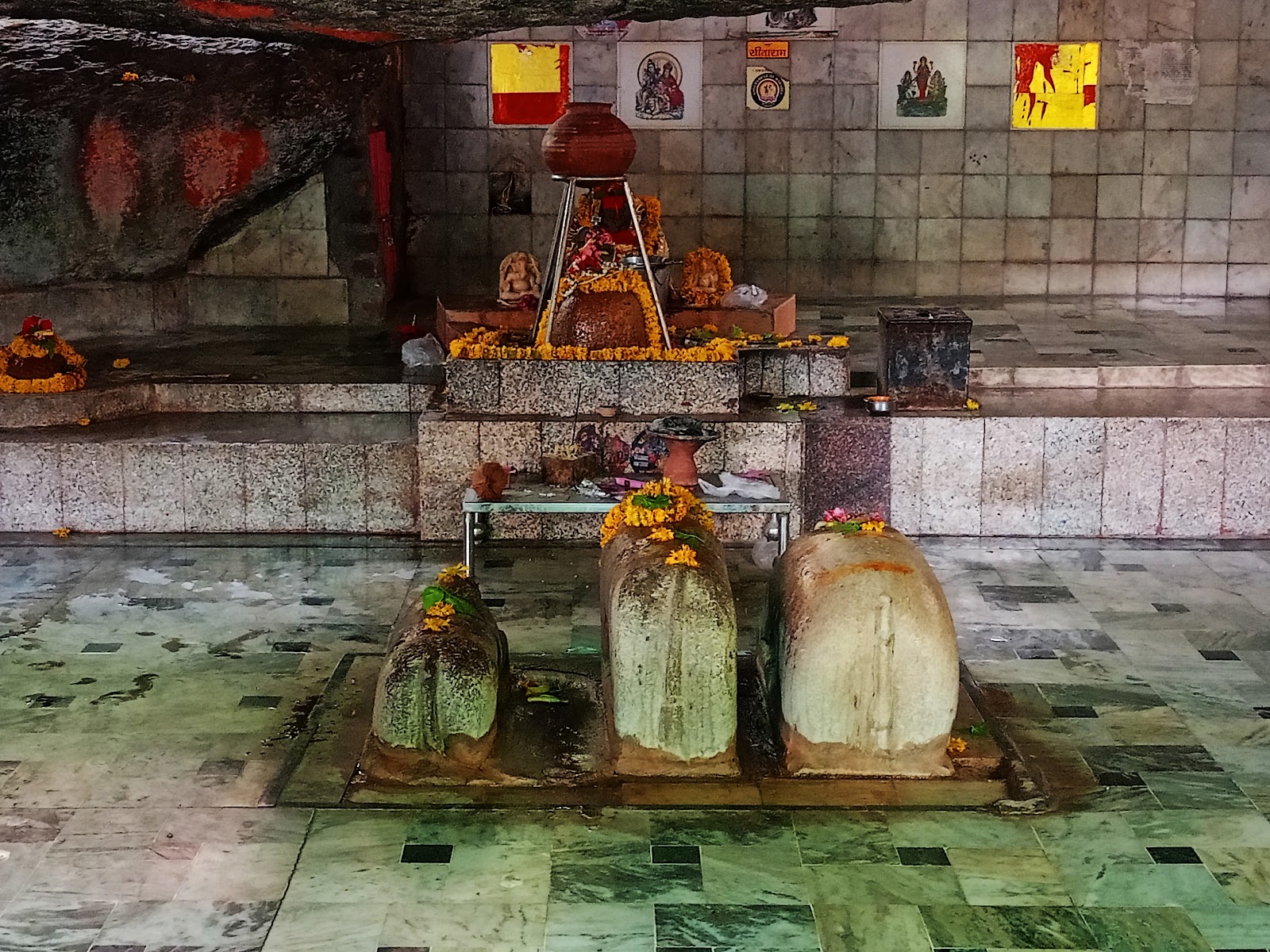 Adhar Sheela Shiv Temple