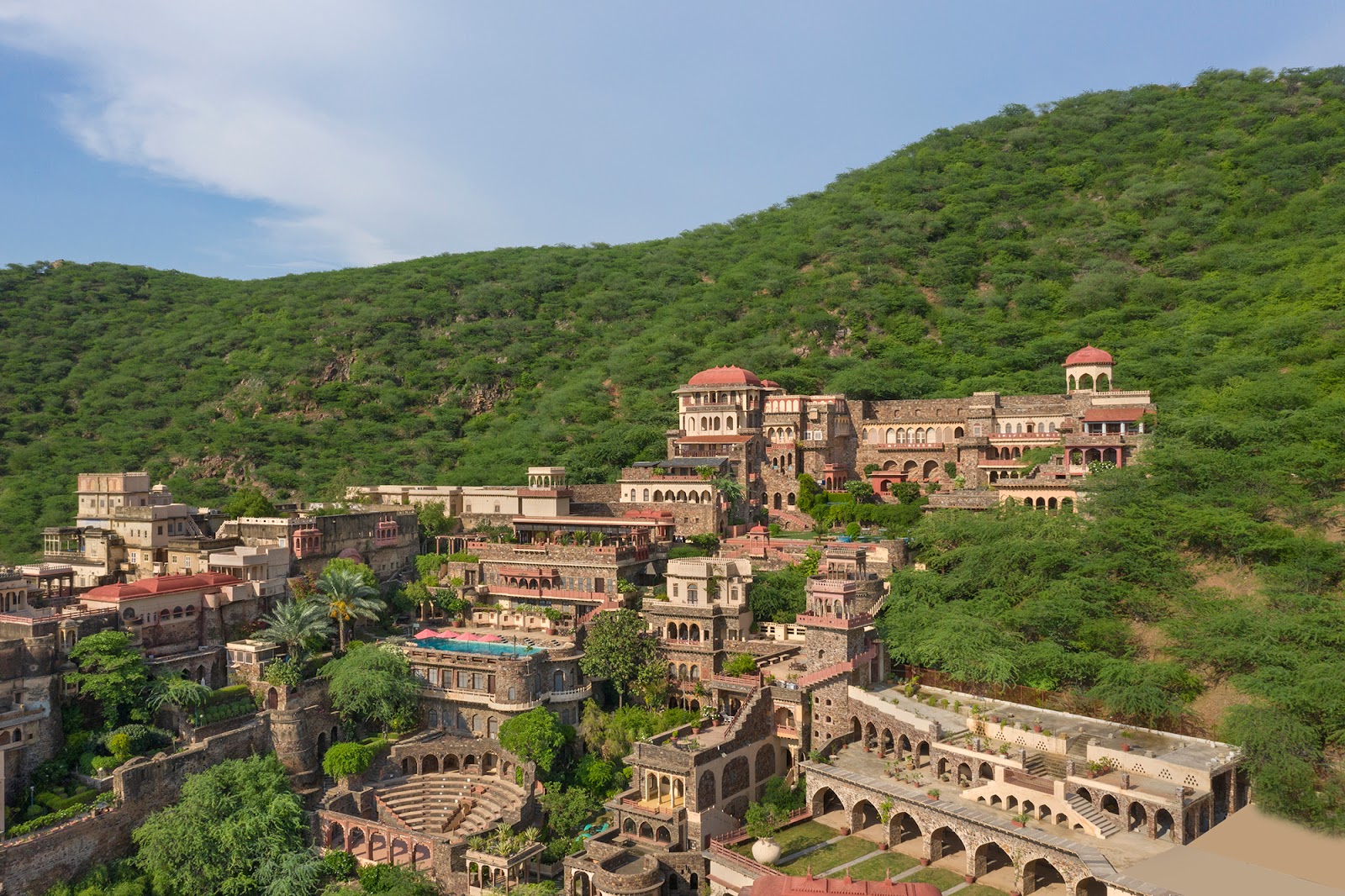 Neemrana Fort-Palace