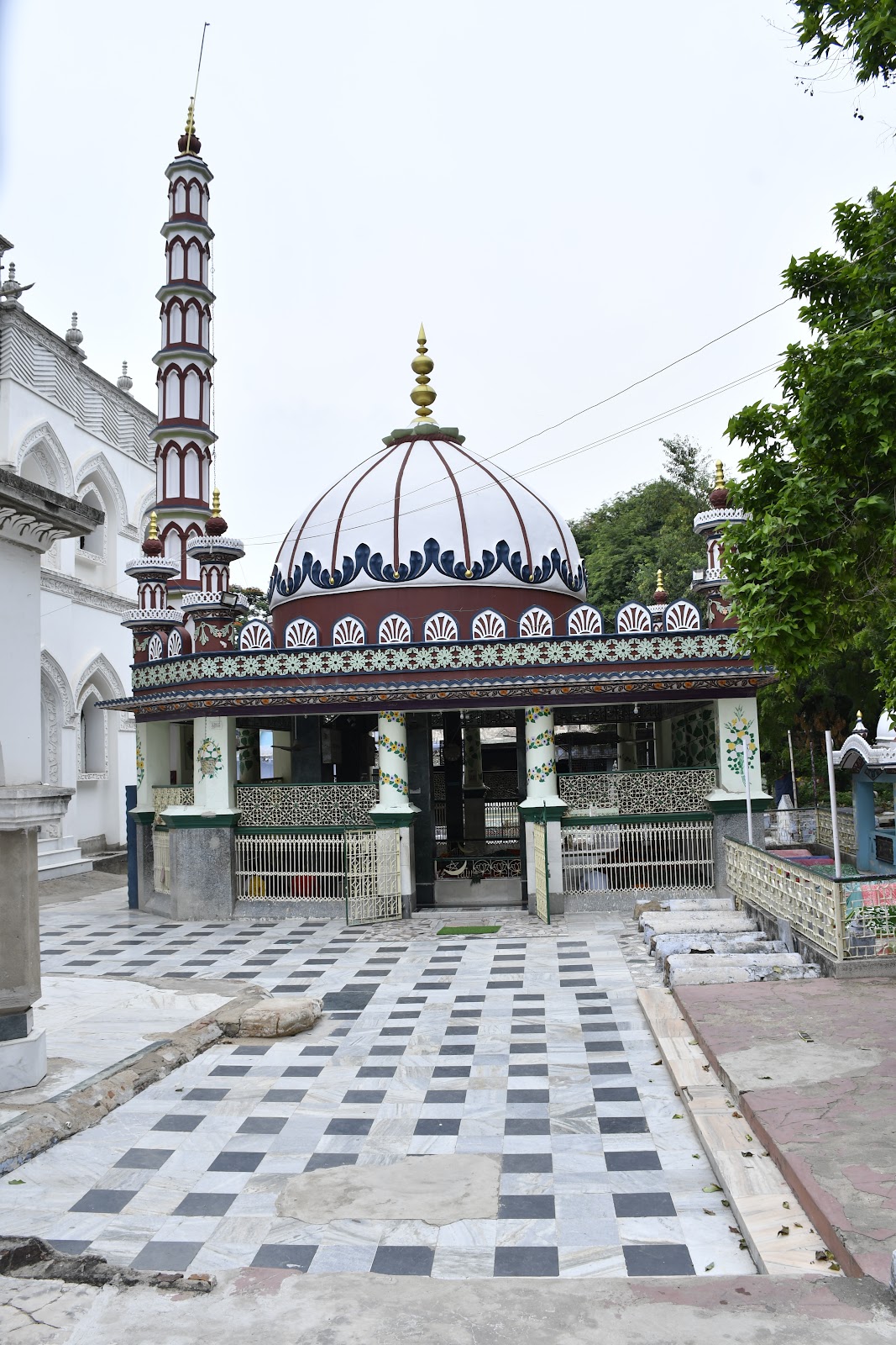 Dargah Hazrat Makhdoom e Jahan