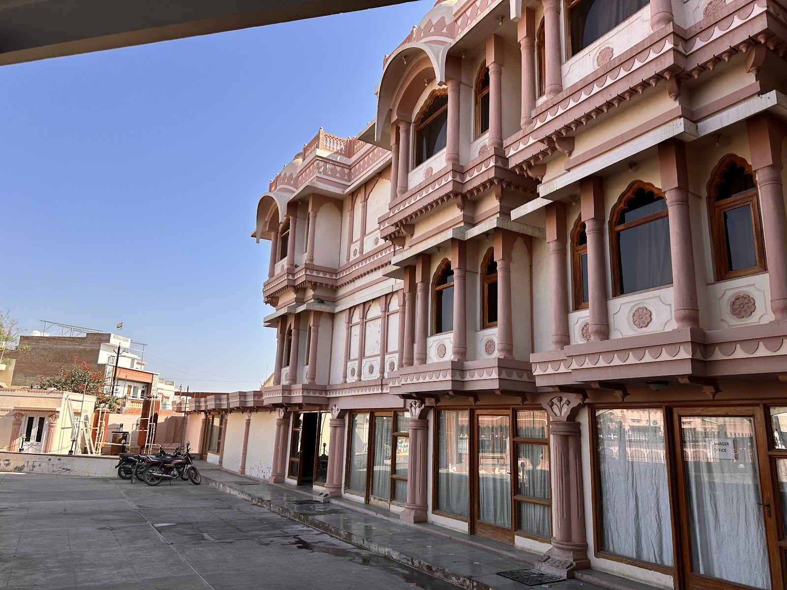 Hotel Raj Vilas Palace