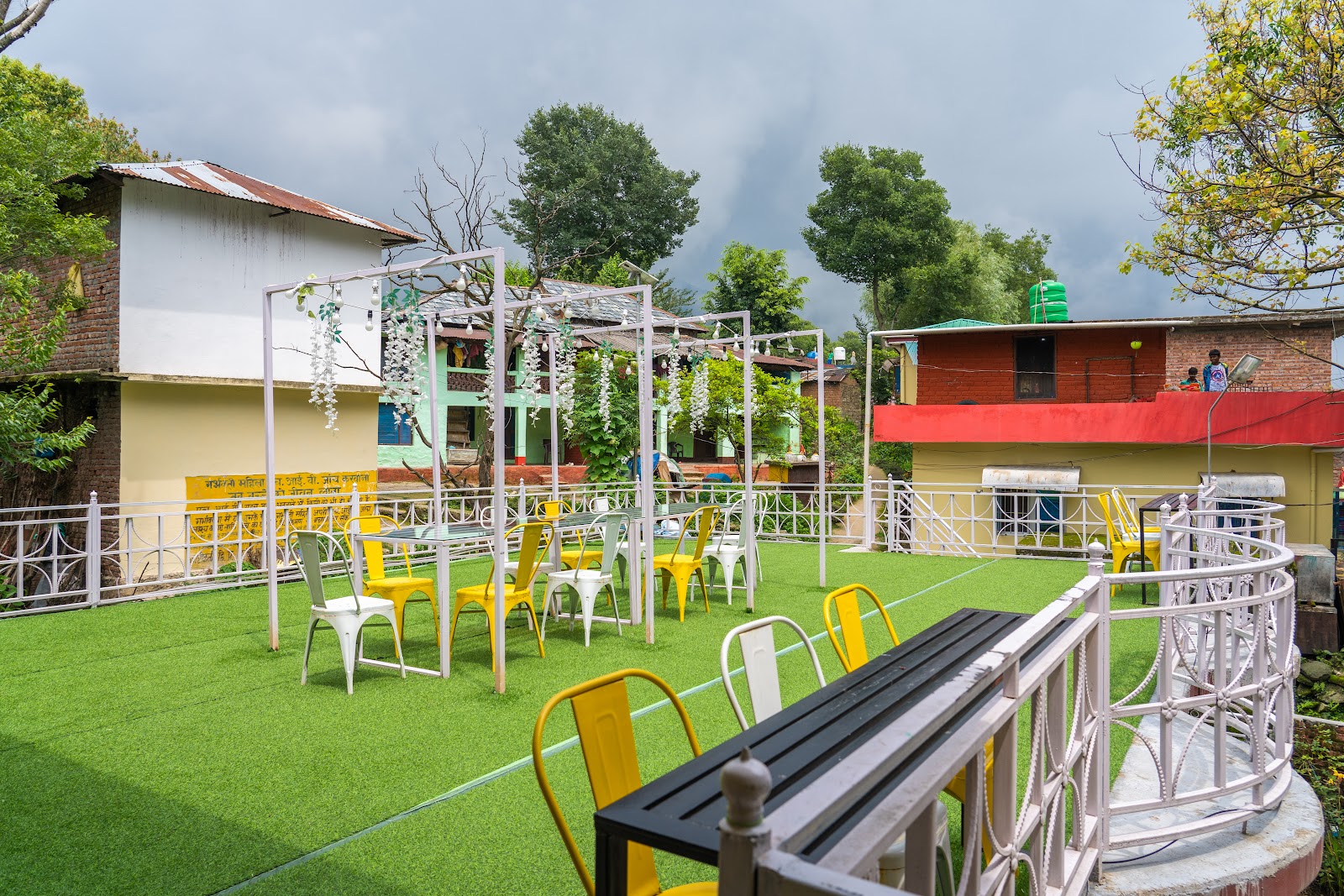 Whoopers Hostel - Bir