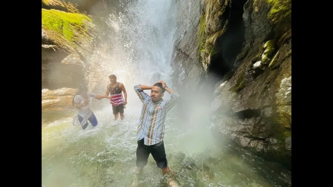Bangoru Waterfall