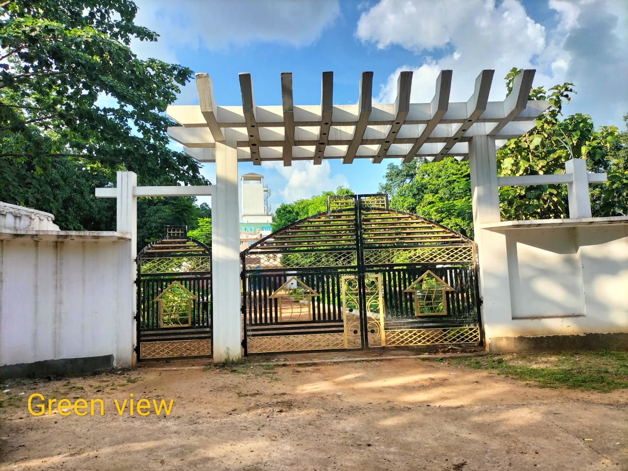 Green View Hotel & Resort