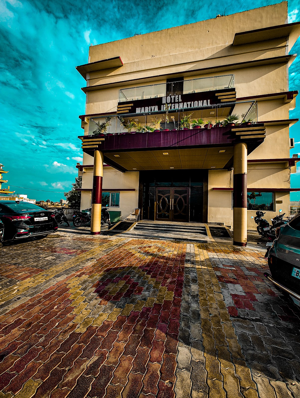 Hotel Mariya International