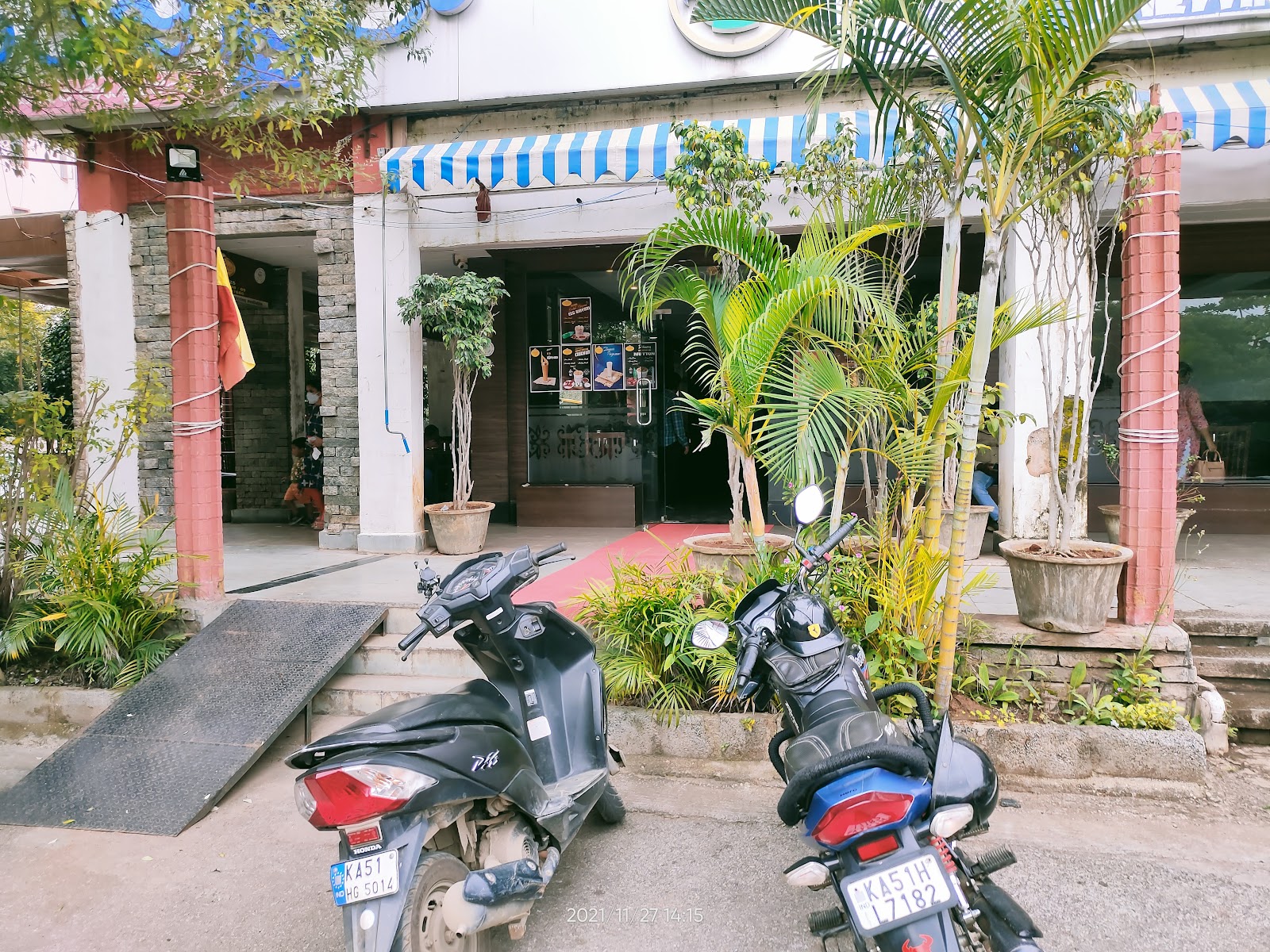 Anjappar Chettinad Restaurant