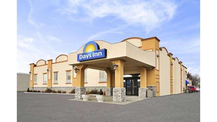 Days Inn by Wyndham Brampton