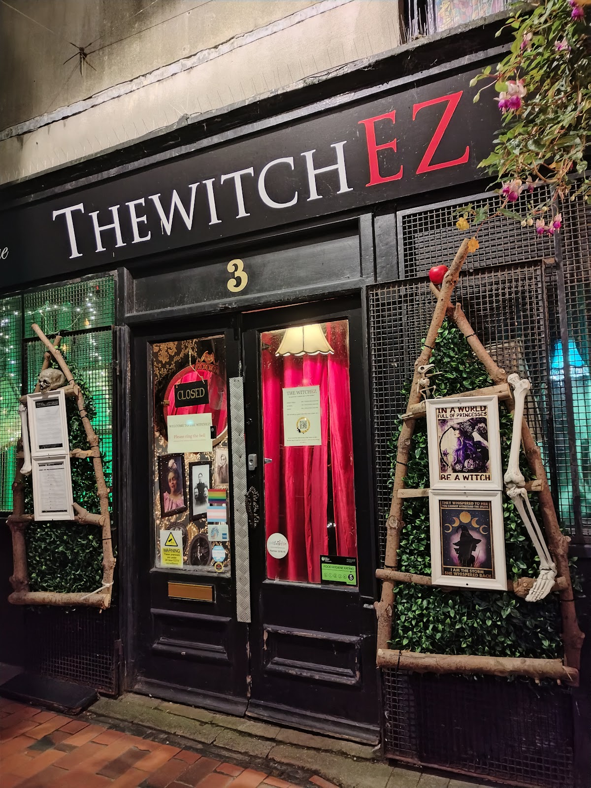 Thewitchez Restaurant