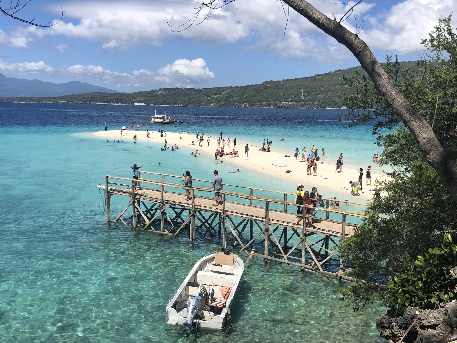 Sumilon Island