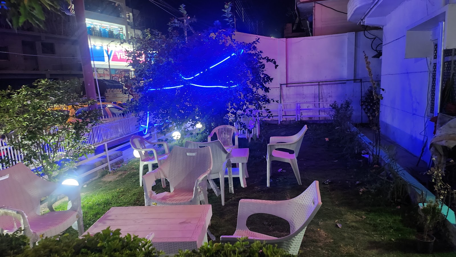 Chamoli Banquet Hall And Lodge