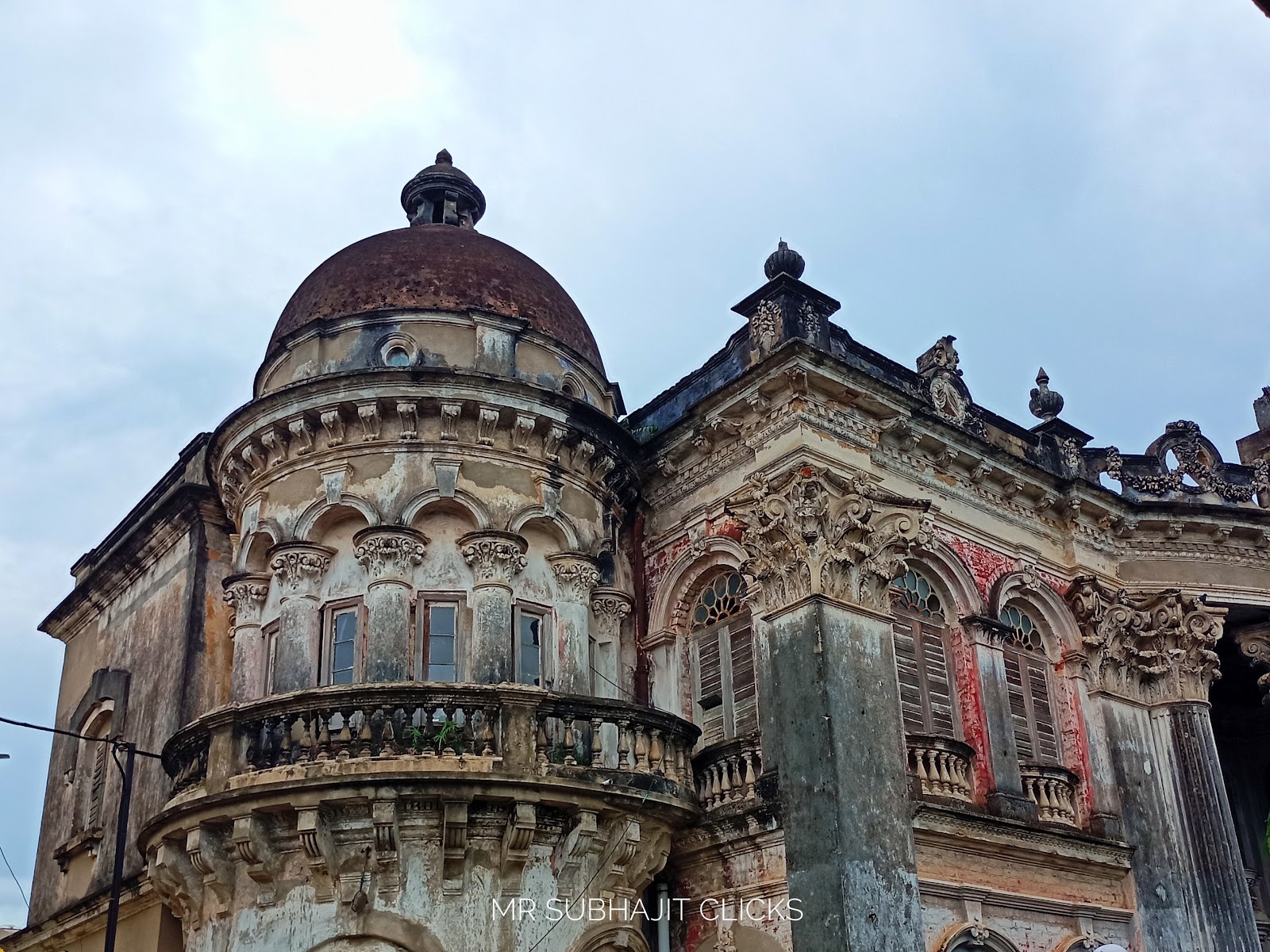 Nritya Gopal Smriti Mandir & Chandannagar Pustakagar