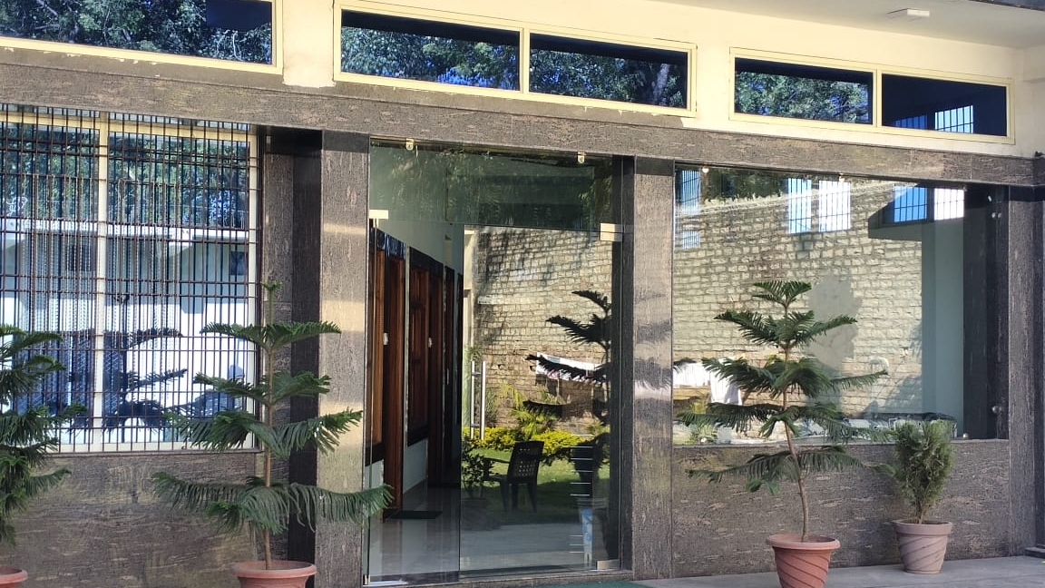 HOTEL SINGHAI PALACE