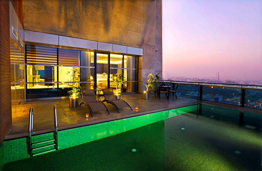 Radisson Blu Hotel, Chattogram Bay View