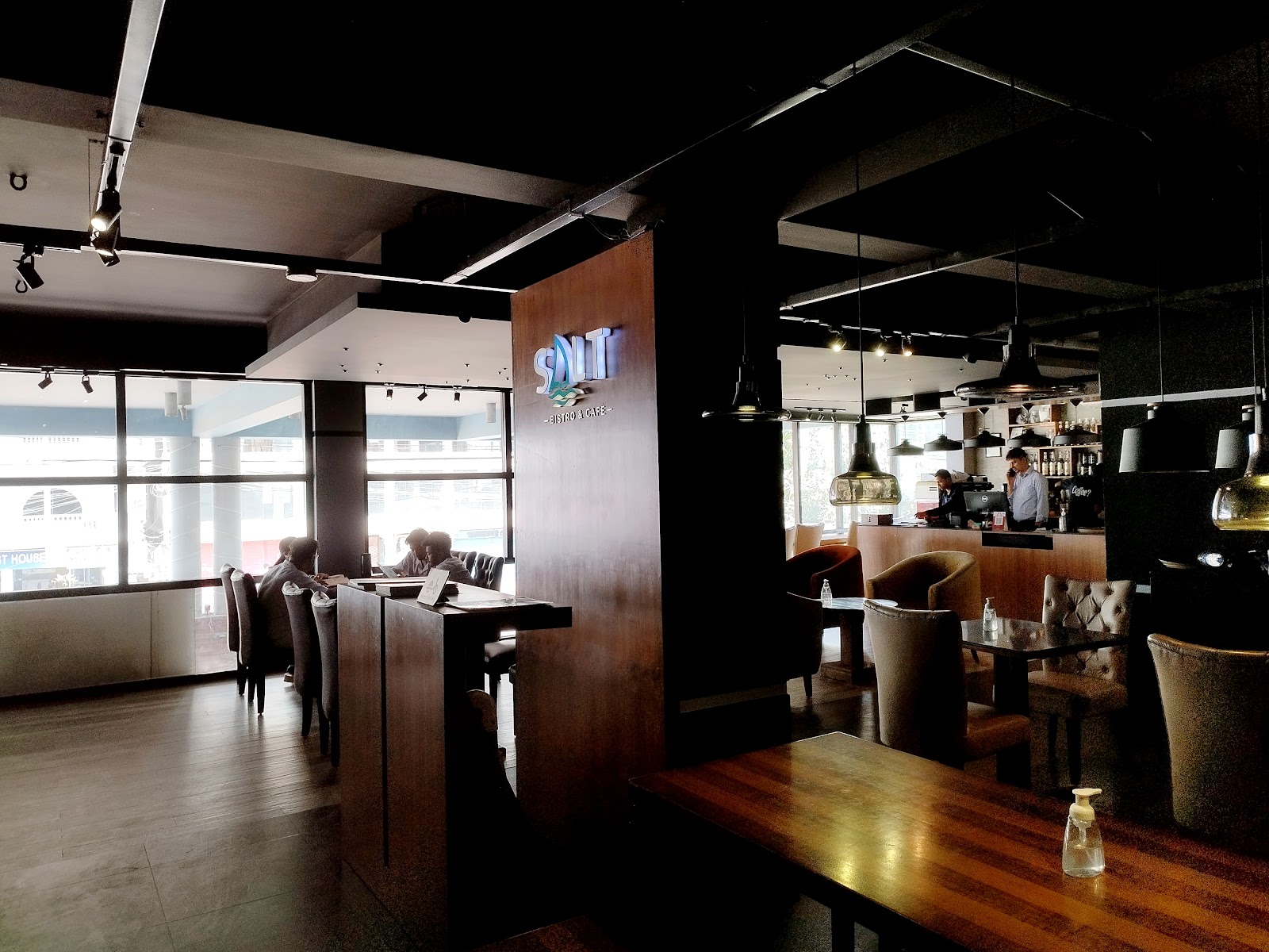 Salt Bistro & Cafe