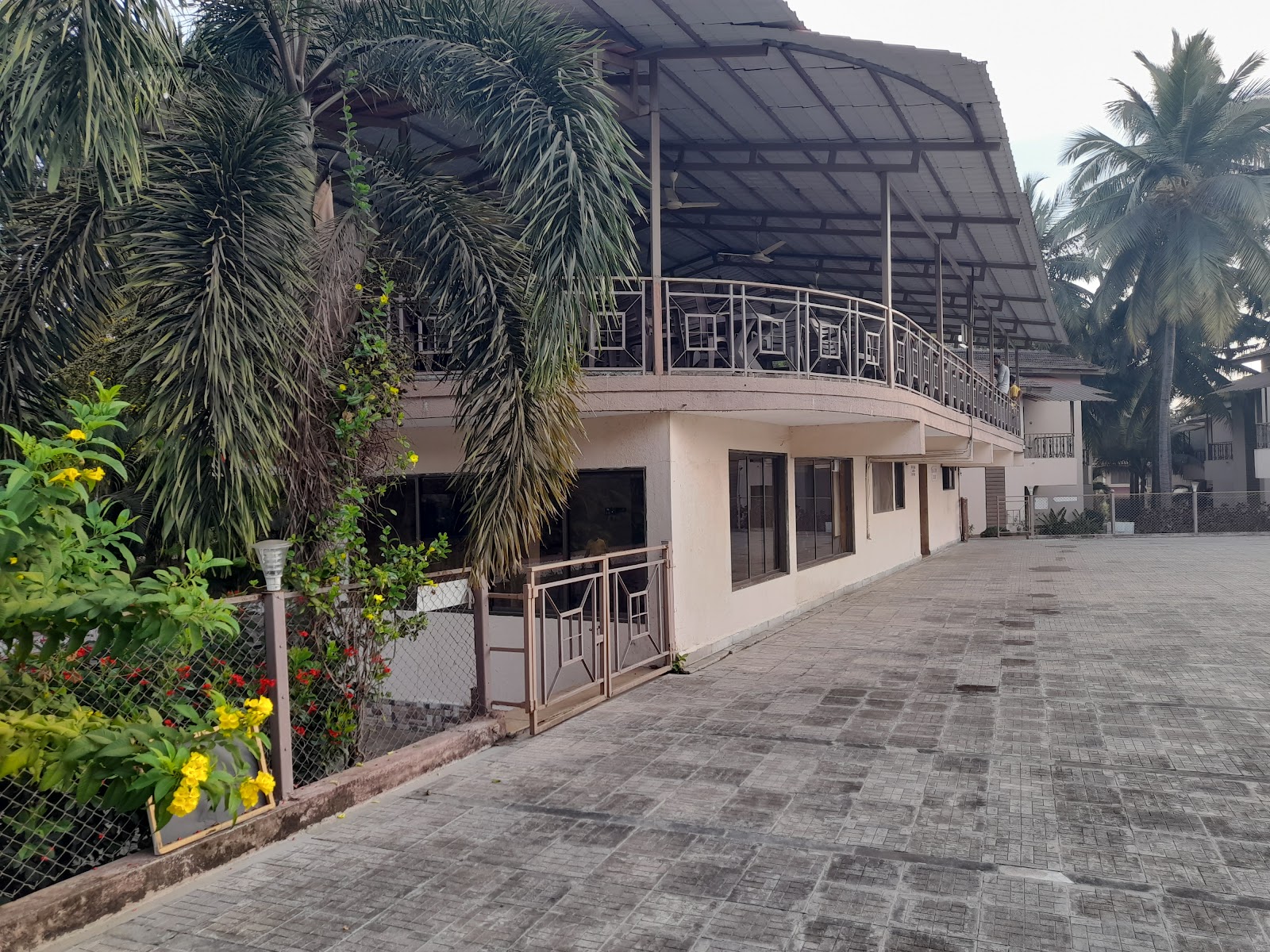 Sea Crest Beach Resort