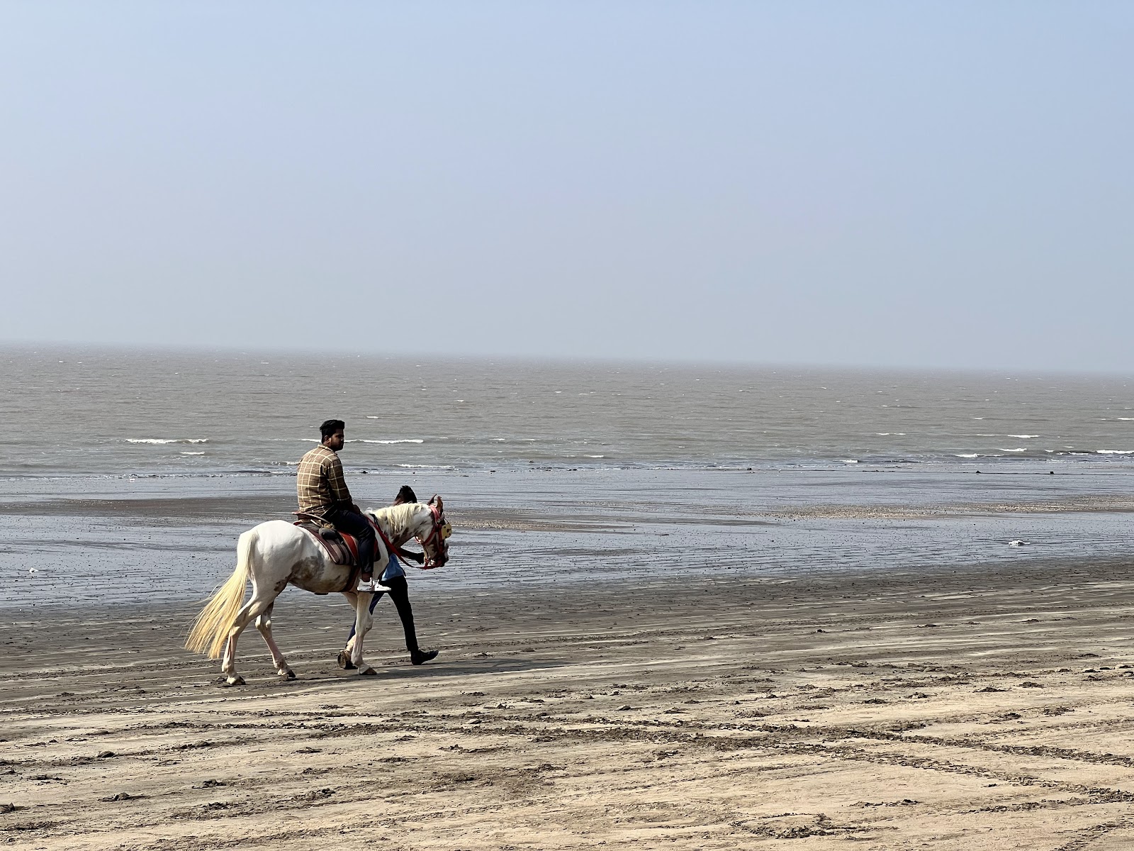 Dahanu Beach