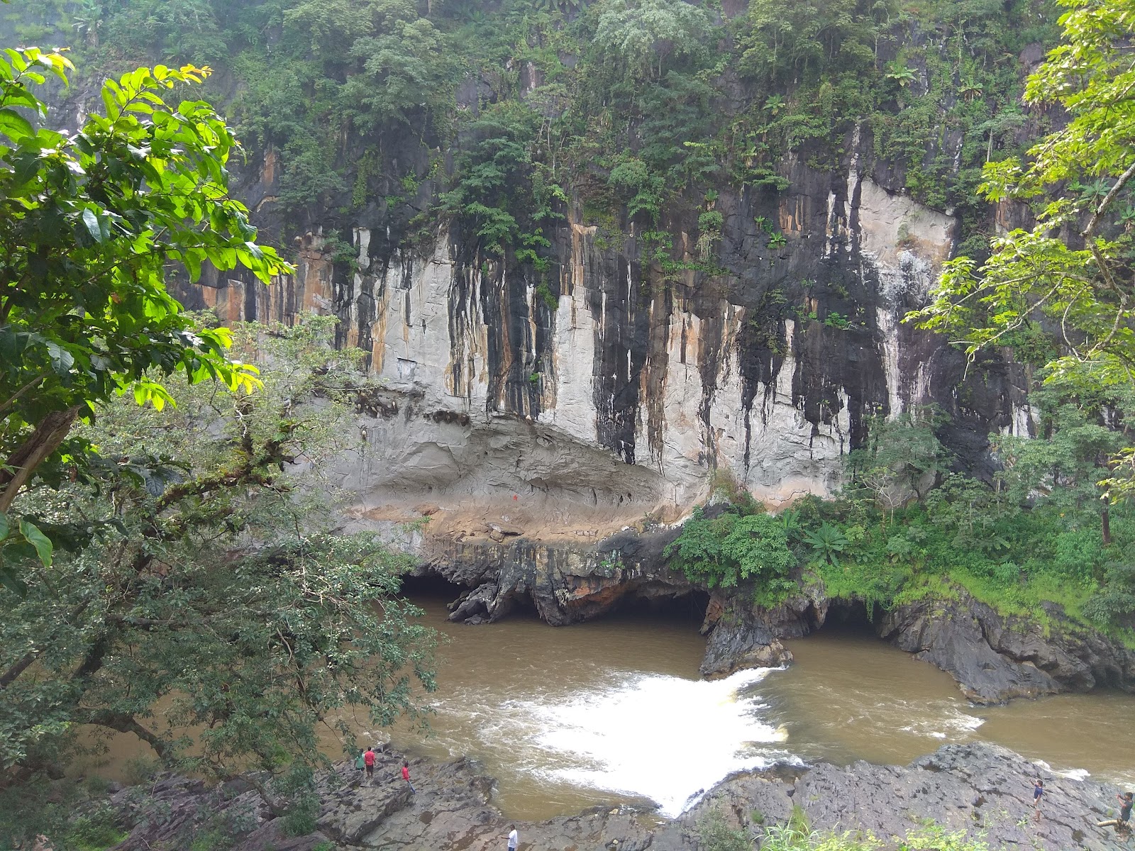 Syntheri Rocks