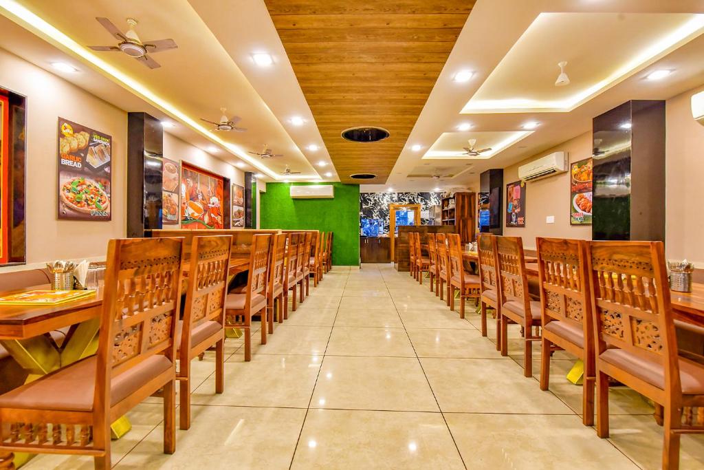 Dosa Plaza Udaipur - Best Pure Veg Family Restaurant & Hotel