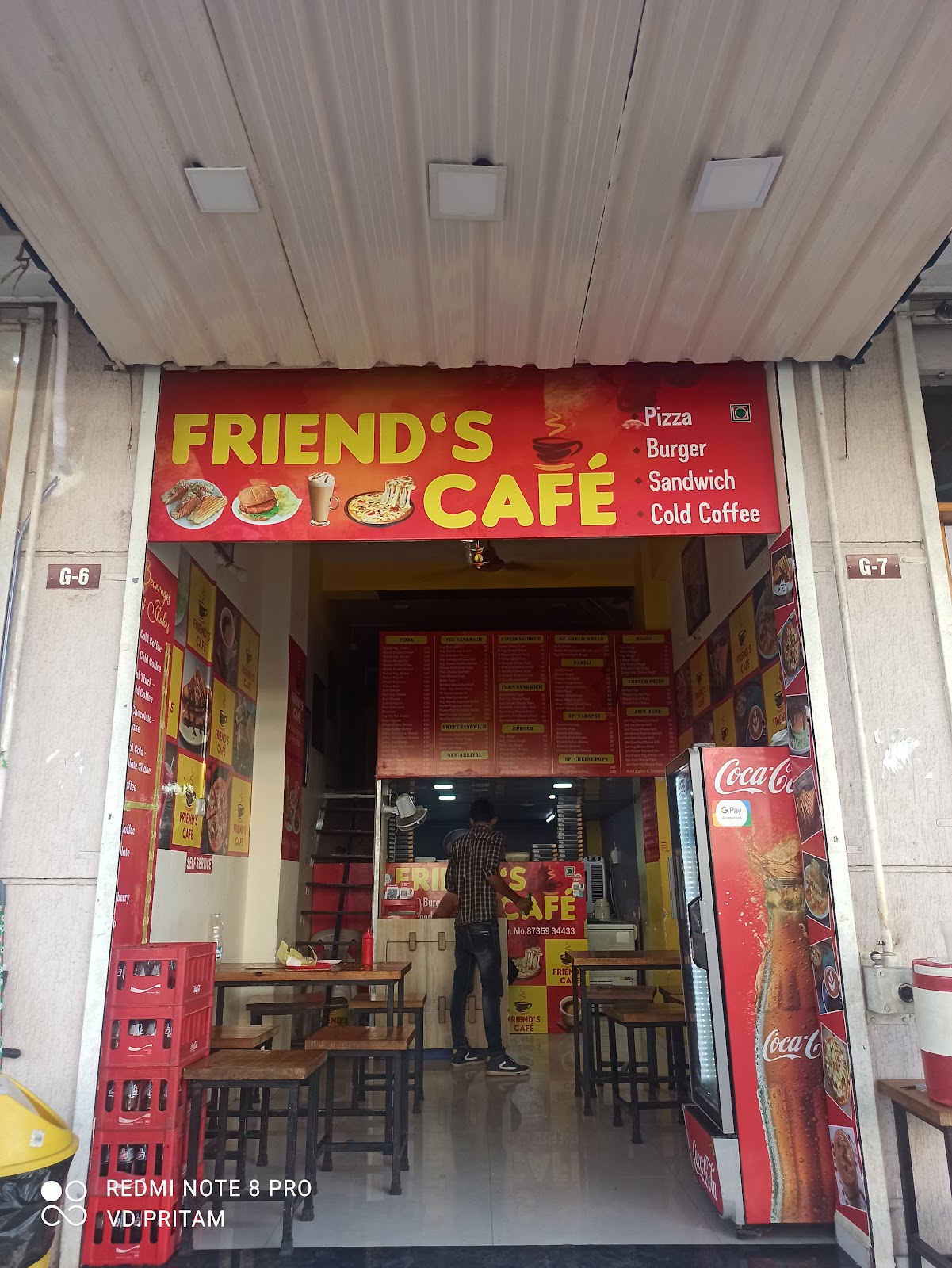 Friend's cafe