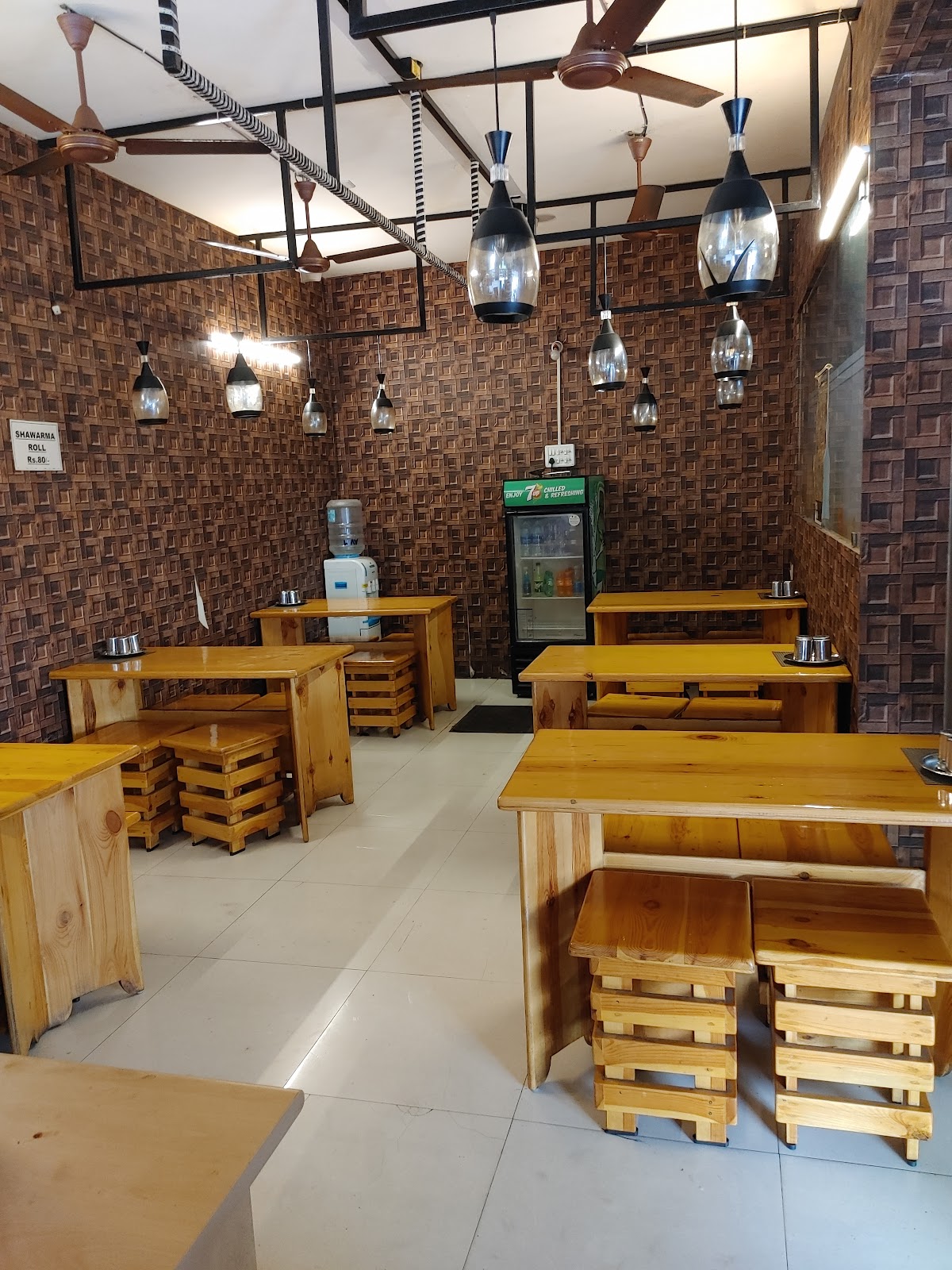 Raja Hotel
