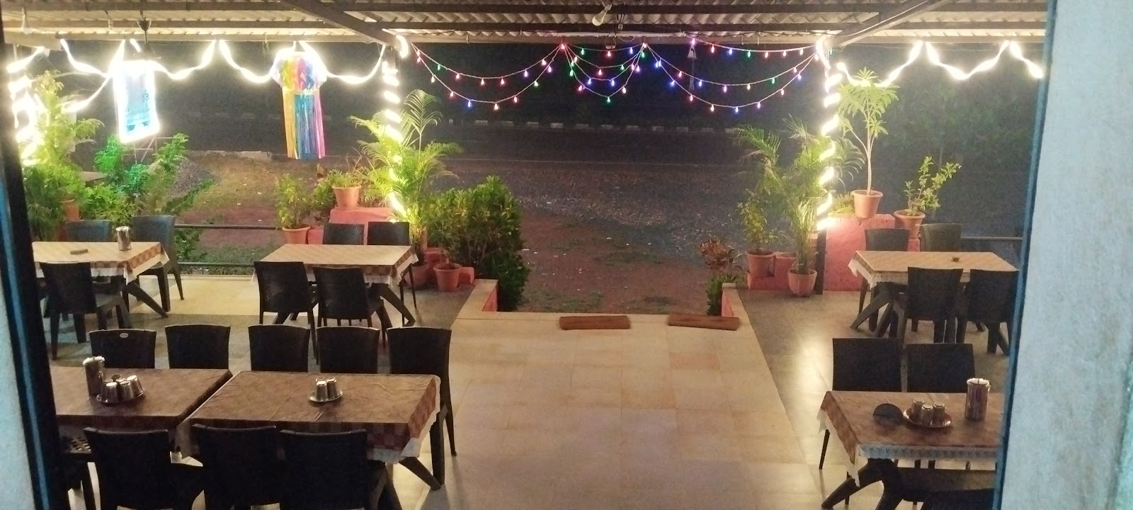 Gokul Hotel