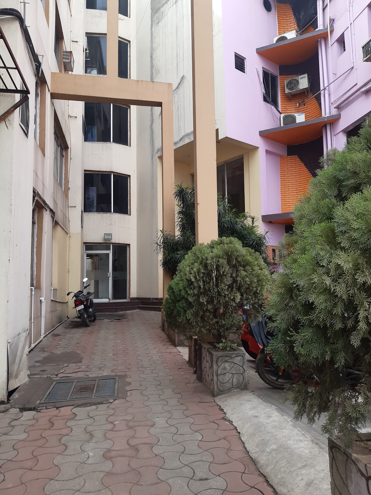 Ta-Tin Hotel