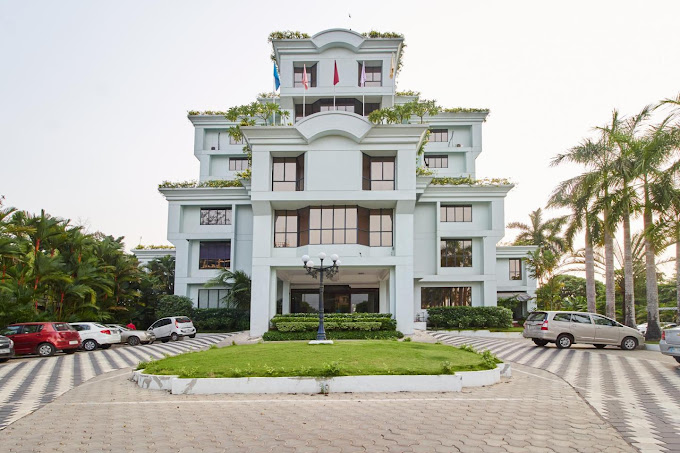 The Windsor Castle Leisure Hotel & Ayurvedic Resort