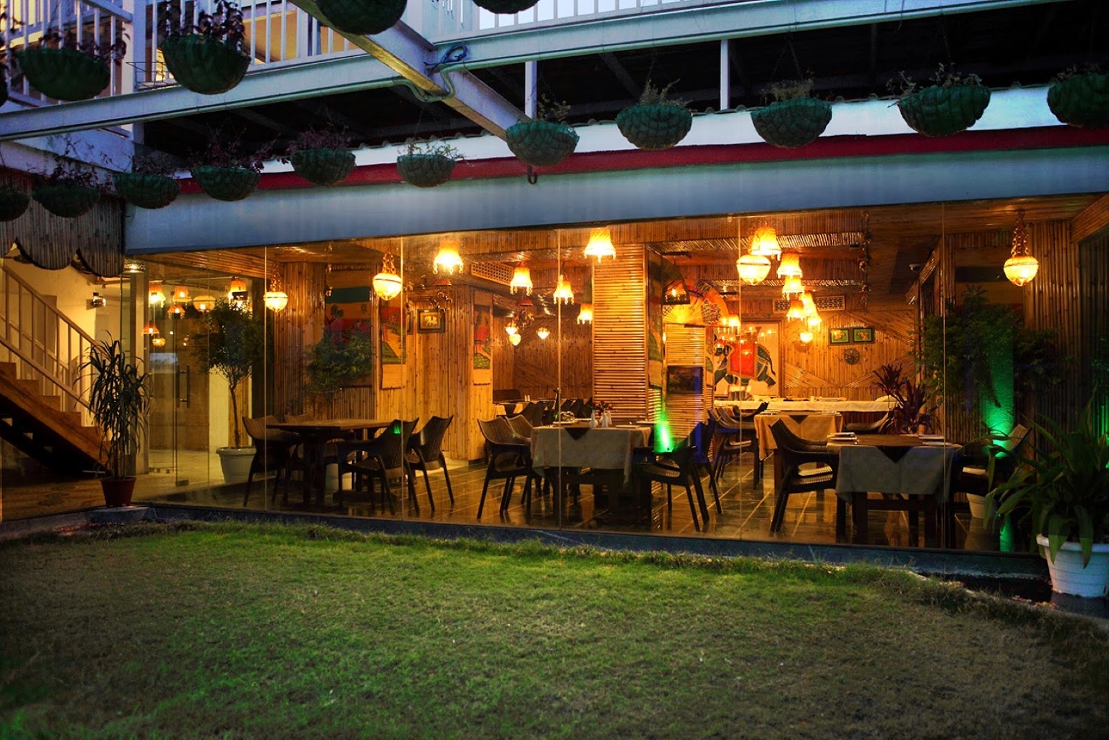 Hotel EllBee Ganga View