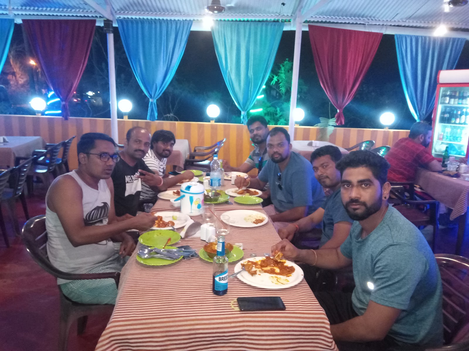 Real Taste Family Restaurant & Bar