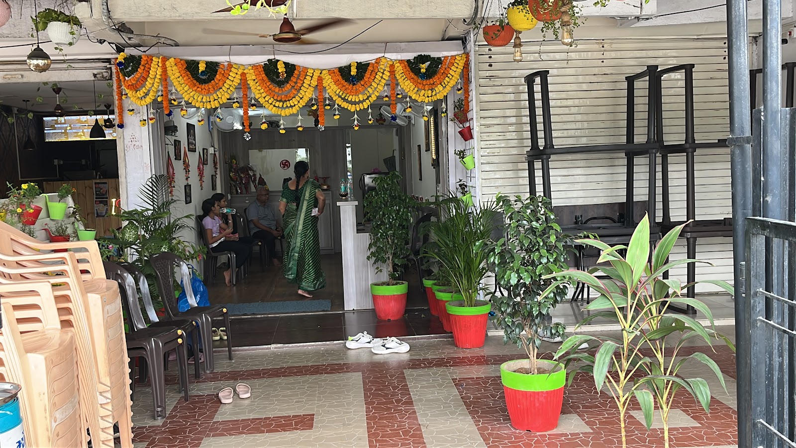 Shreeji Dining Hall