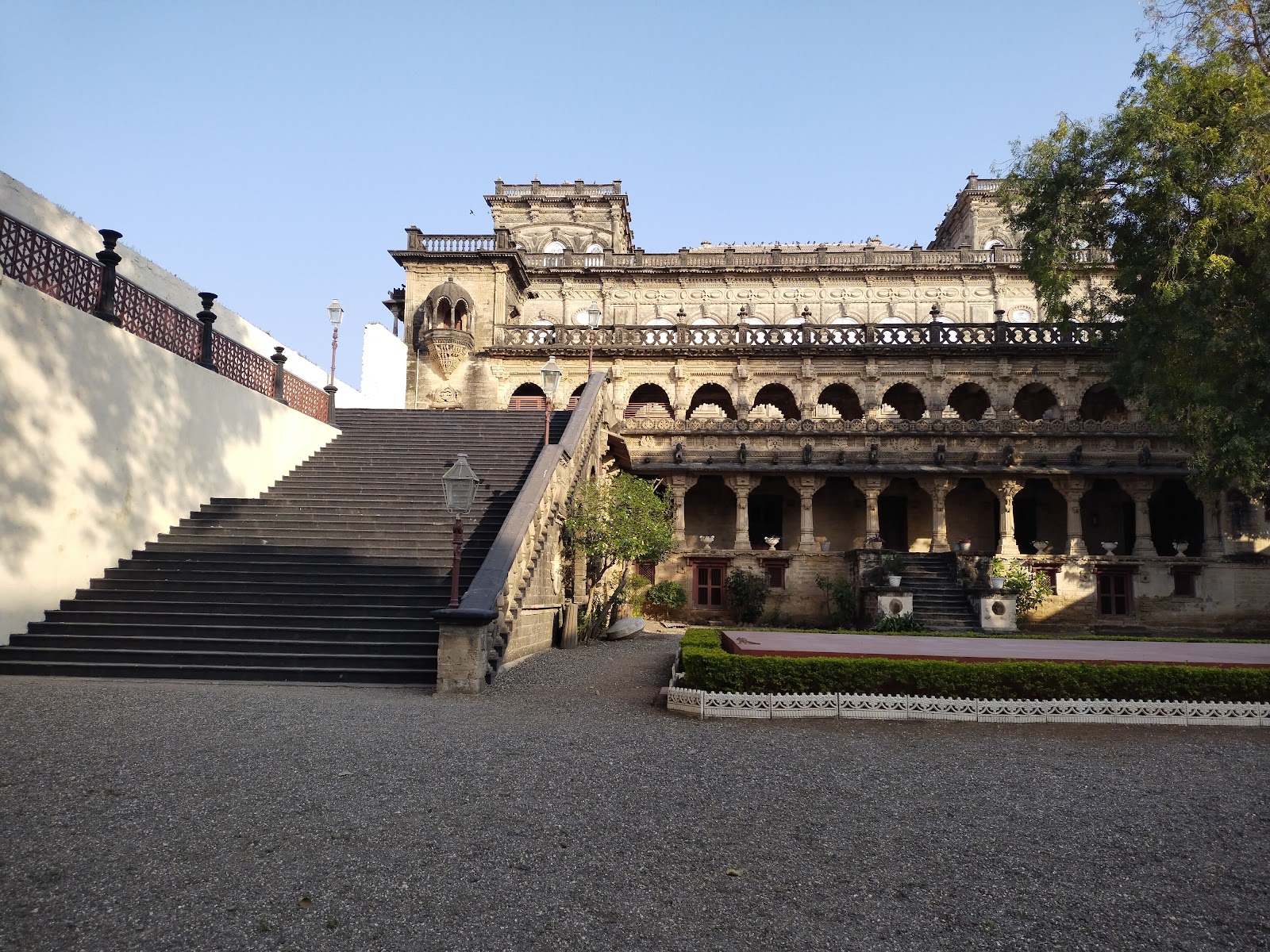 Naulakha Palace
