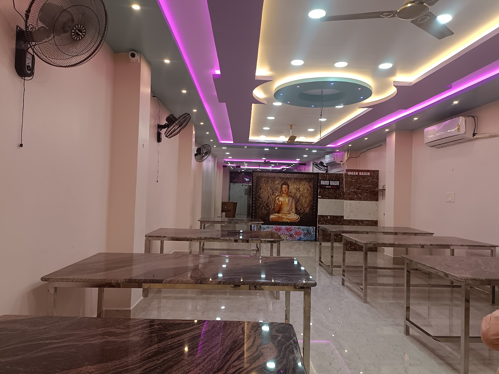 HOTEL SWAGAT