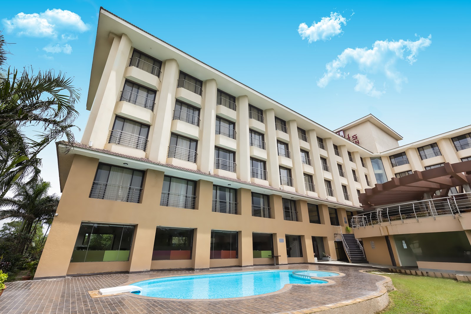 Aakar Lords Inn Saputara