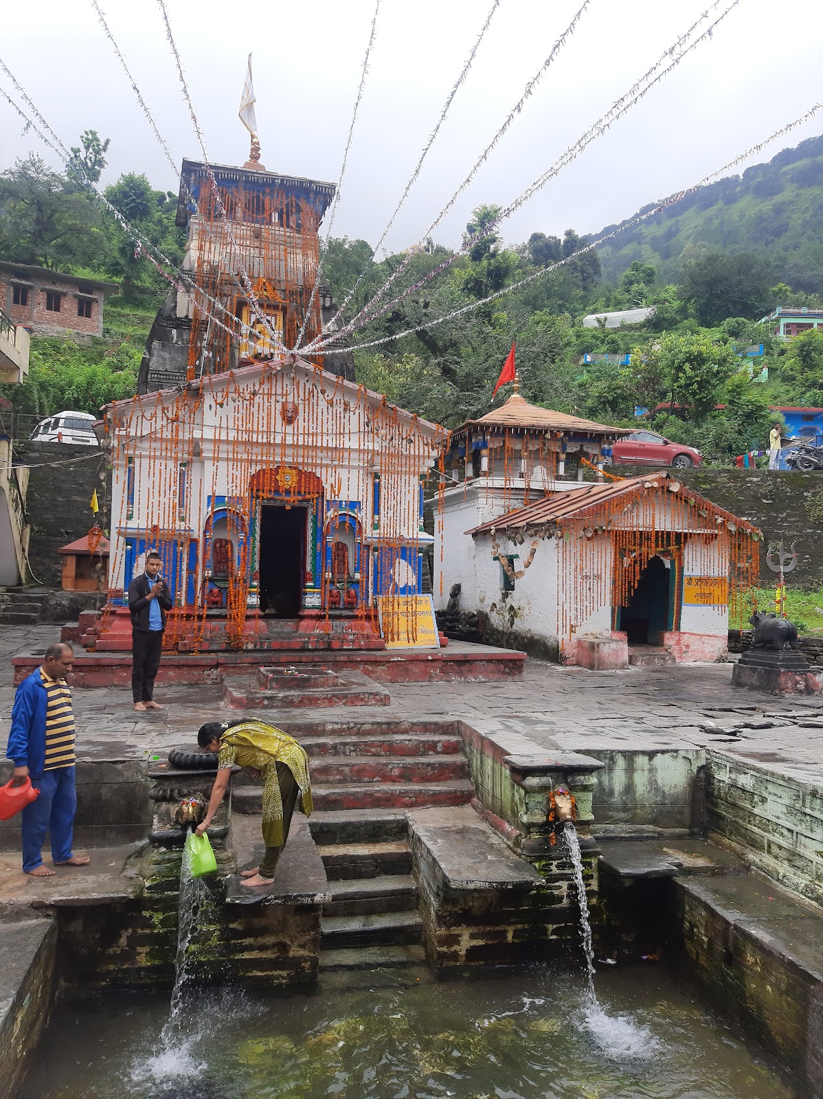 Shree Kashi Vishwanath Temple Guptkashi