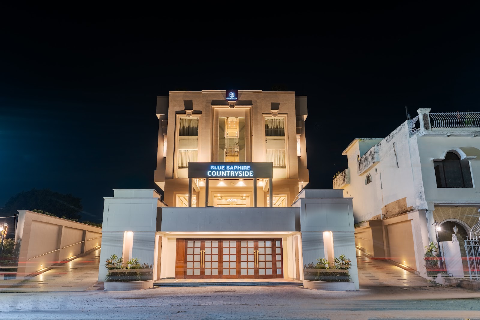 Hotel Blue Saphire Countryside