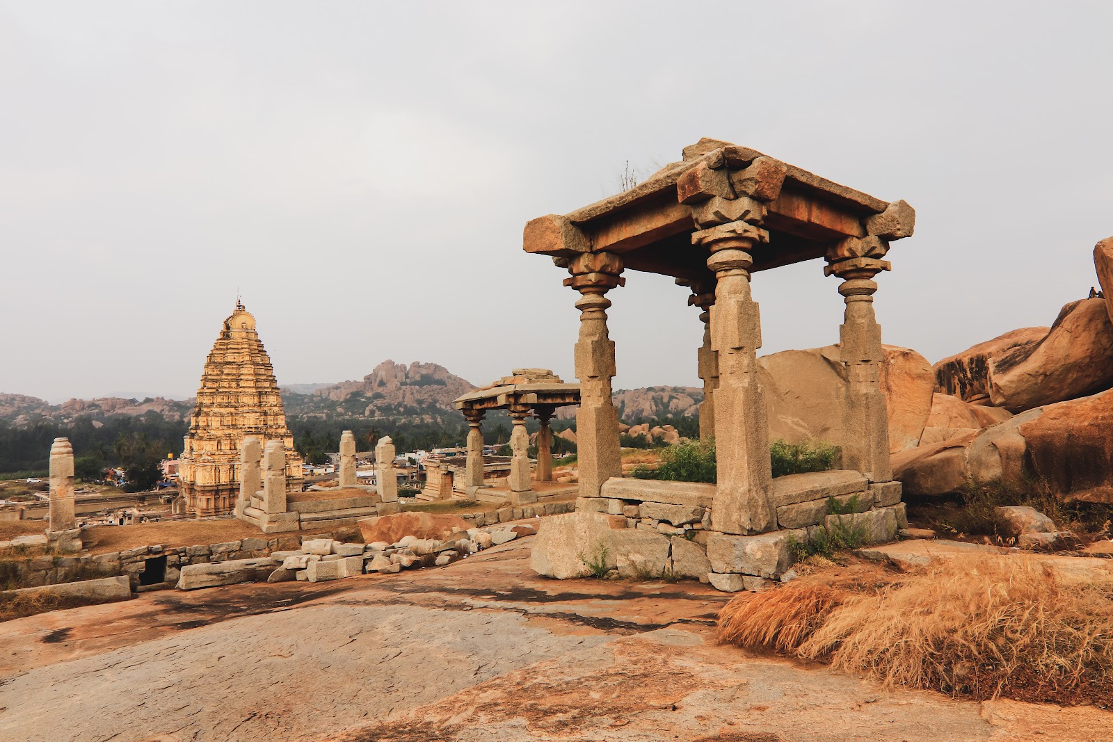 Hemakuta Hill Temple