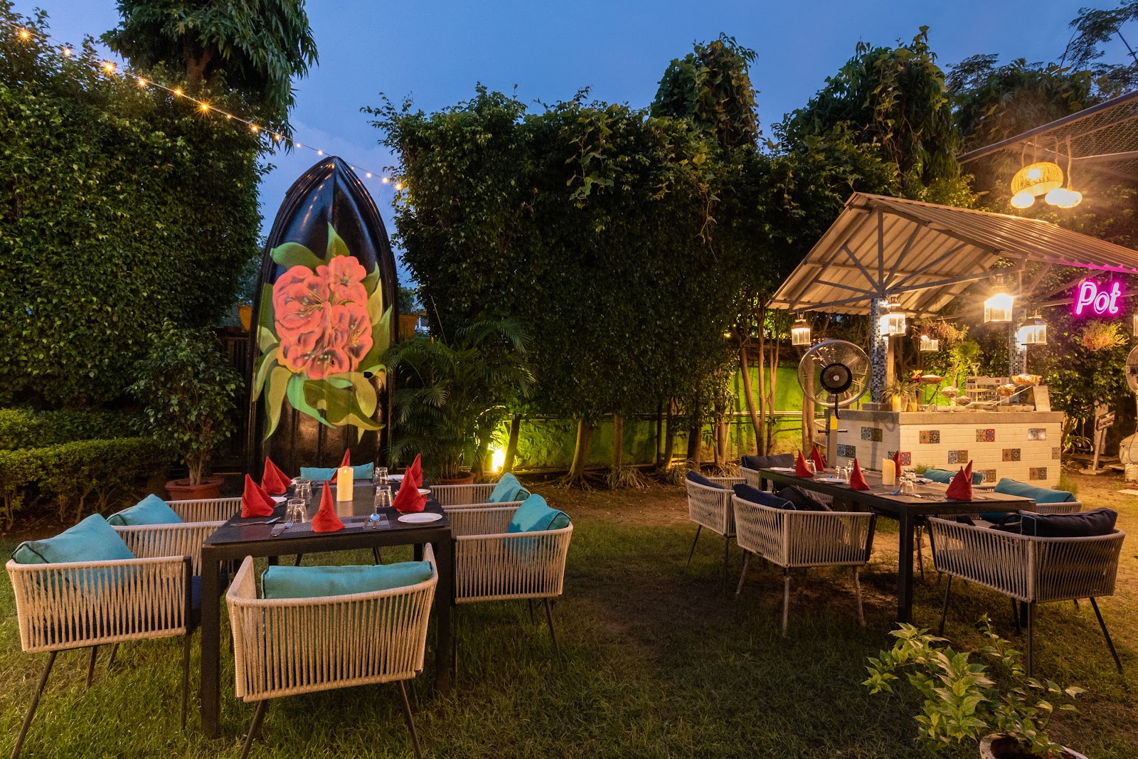 GANGA KINARE - A Riverside Boutique Resort