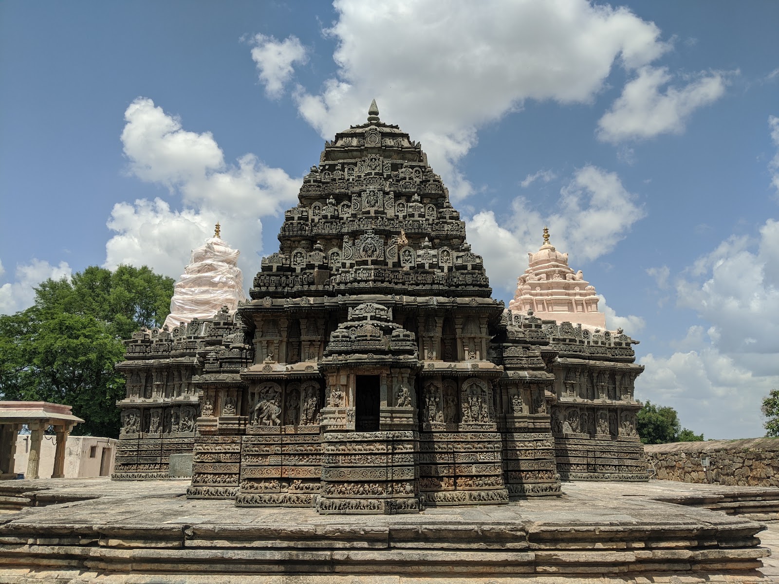 Nuggehalli Shri Hoysala Lakshmi Narasimha Temple